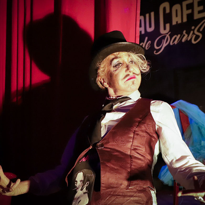 performance de Jeffrey Scary dans le cadre du Cabaret des possibles